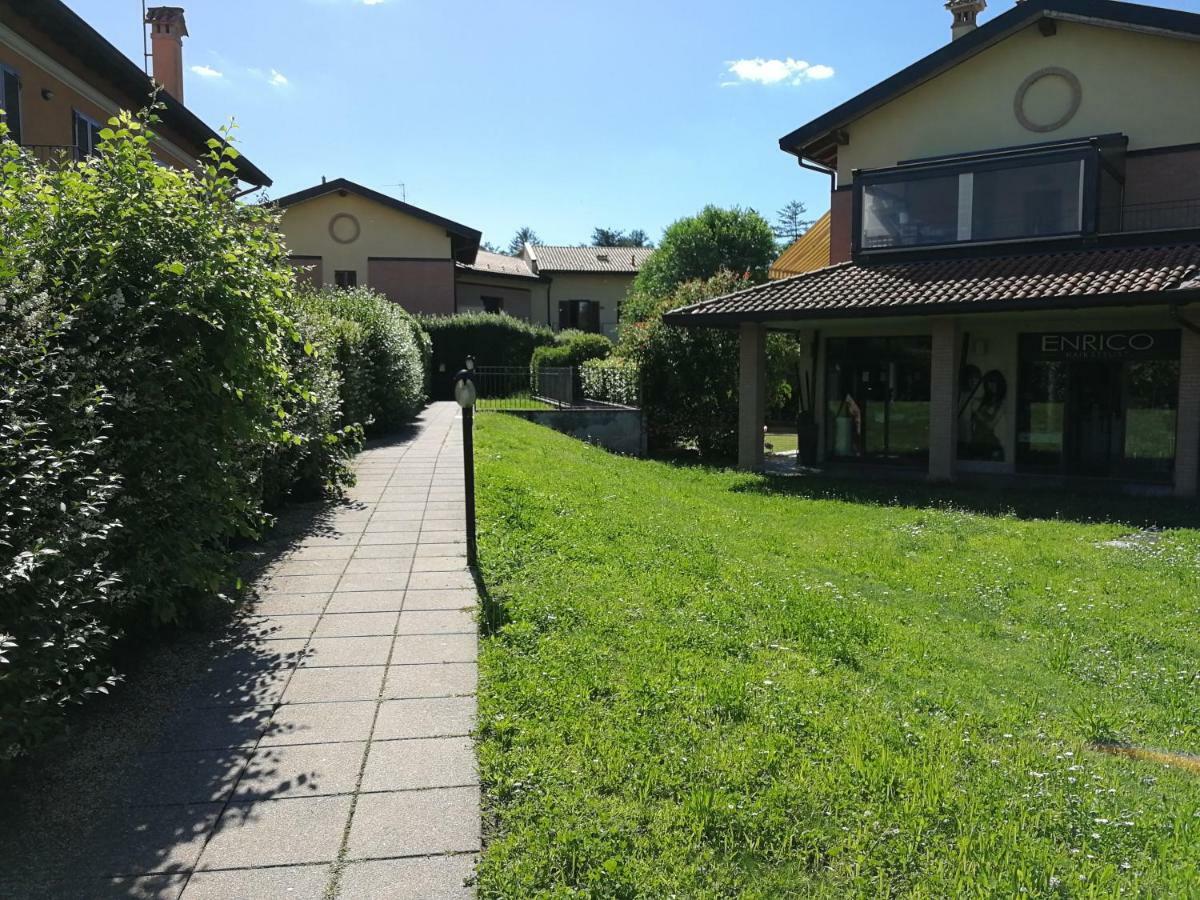 Monticello Golf Townhouse Apartamento Cassina Rizzardi Exterior foto